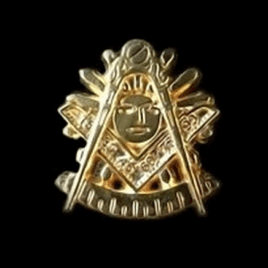 Pin masónico dorado de Past Master con escuadra, compás, y símbolo solar