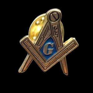 Pin Aprendiz Masón con escuadra y compás en metal dorado, símbolo masónico para ceremonia, logia y vestimenta formal